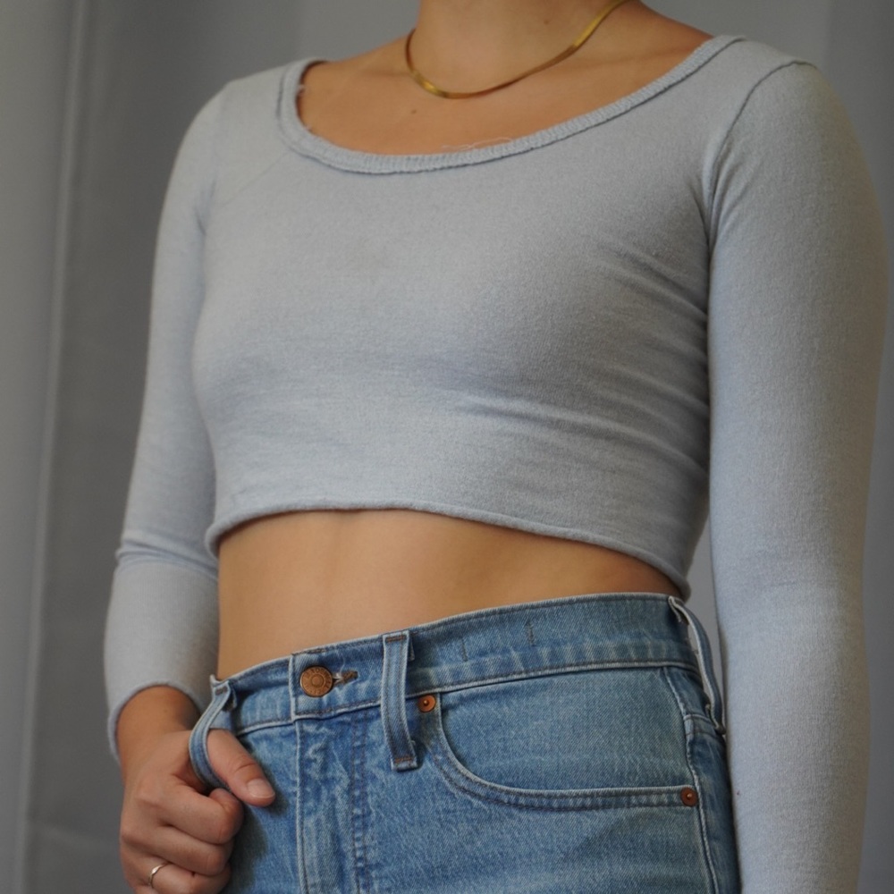 Cashmere cropped sweater